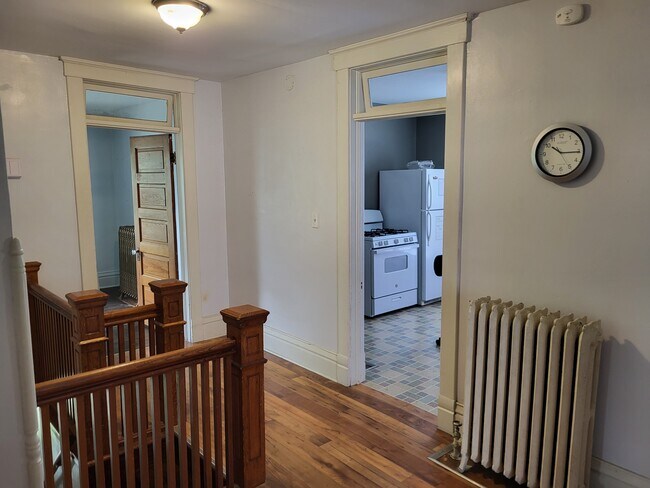 Building Photo - 311 S Elm St