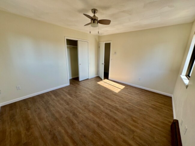 Foto del edificio - 1019 Hooper Rd