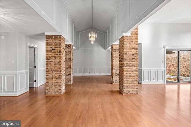 Building Photo - 20 Cessna Ln