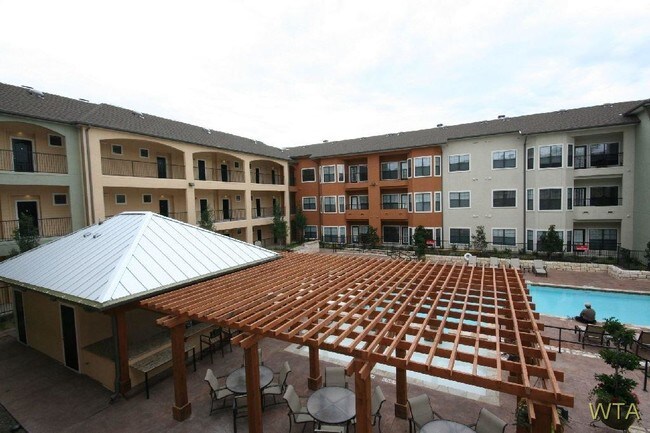 Building Photo - 2 bedroom in Austin TX 78738