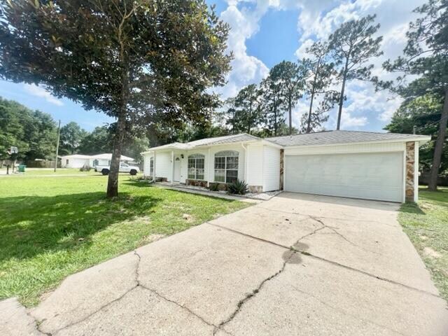 Building Photo - 305 Runnymeade Dr
