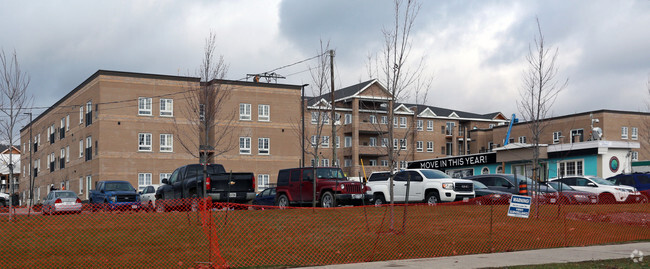 Building Photo - Glengrove on the Park