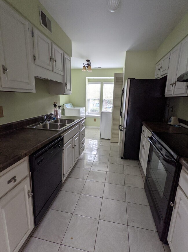 Cocina - 2719 New Hamlin Way