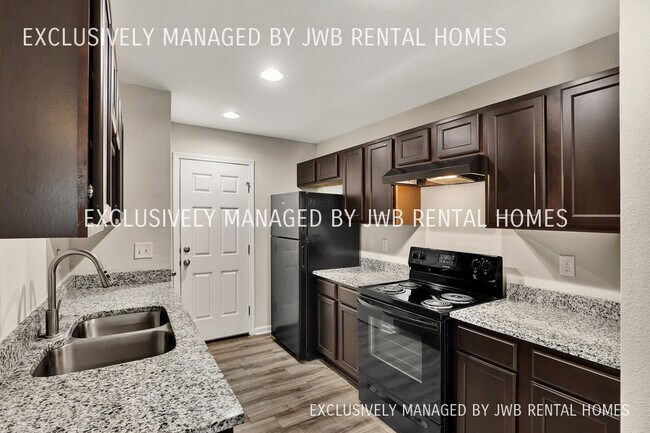 Foto del edificio - 3814 Robert C Weaver Dr