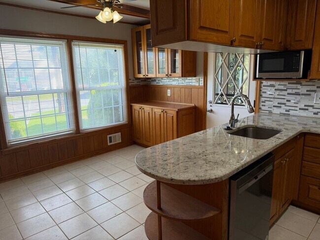 Foto del edificio - 13100 Cabinwood Dr