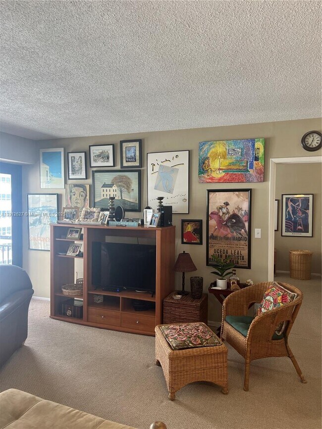 Foto del edificio - 3800 Galt Ocean Dr