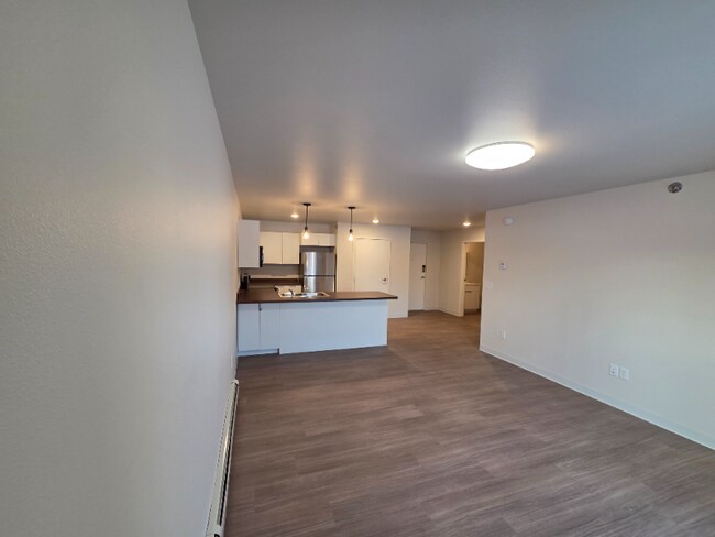 Foto del edificio - 211 1st Ave NW