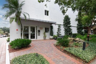 Building Photo - 210 5th Ave S
