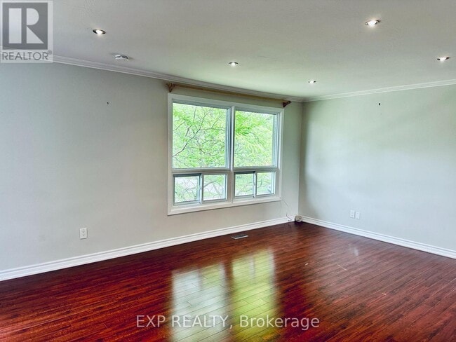 Building Photo - 1374 Charles Dr