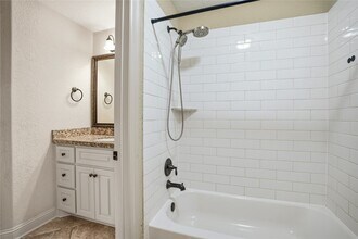 Building Photo - 536 Stephen F Austin Dr