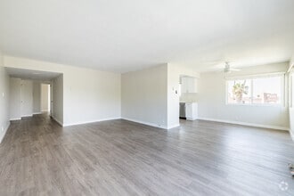 Interior Photo - Martel Royale