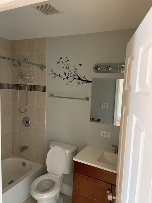 Building Photo - 2381 N Milwaukee Ave