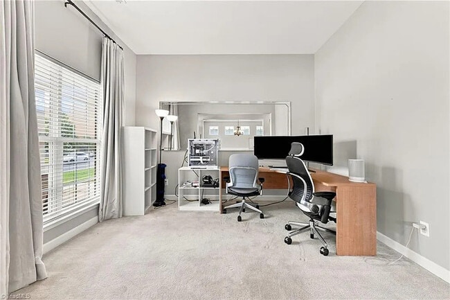 Building Photo - Lease OR Lease to Own