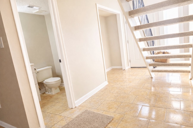 Building Photo - 94 Balsam Rd