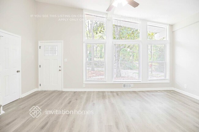Foto del edificio - 675 Albert St NW