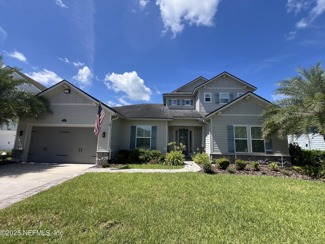 Foto principal - 202 Galleon Dr