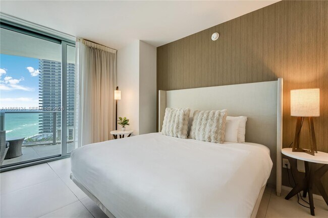 Building Photo - 4111 S Ocean Dr