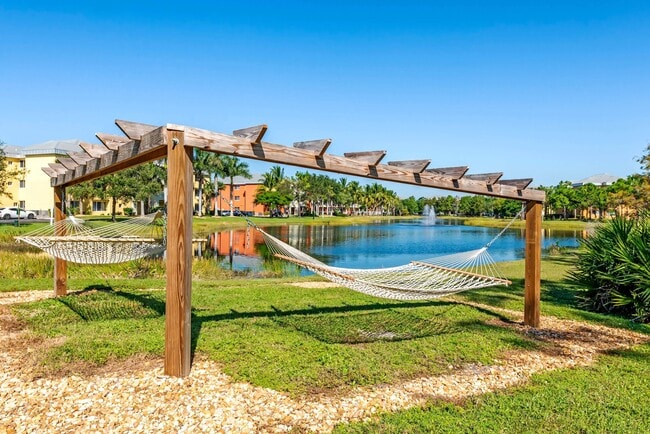 04-Coastal Village-poi-016 - Eagle Walk Off-Campus Student Housing