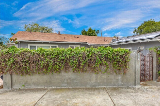 Building Photo - 1202 S Winchester Blvd