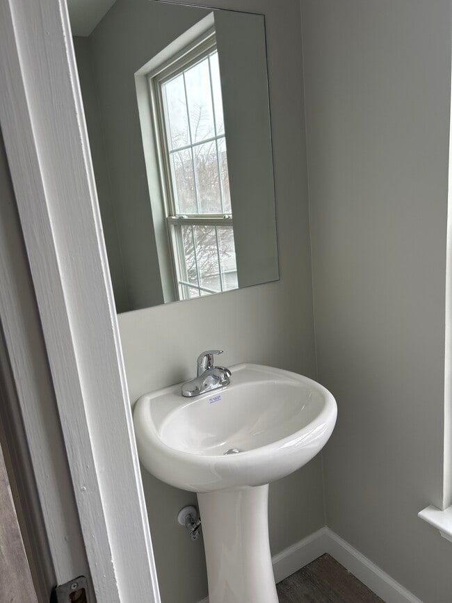 Foto del edificio - 138 Mike Ct