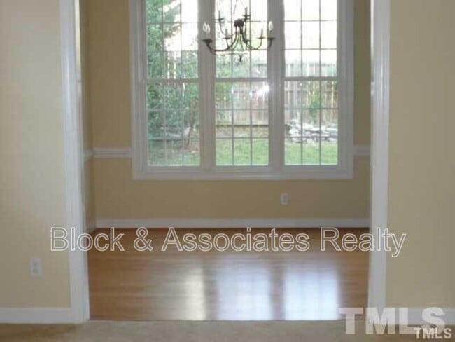 Building Photo - 132 Occidental Drive