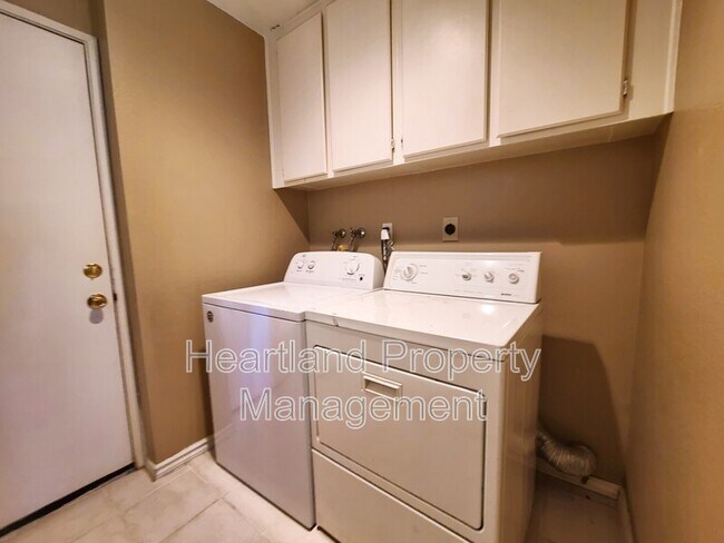 Foto del edificio - 11372 Via Rancho San Diego Via