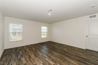 Building Photo - 3615 Caloosa Pkwy