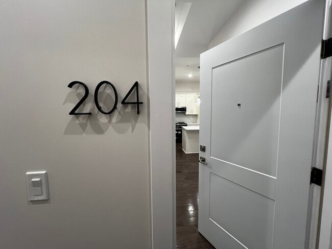 Building Photo - 4819 Main St