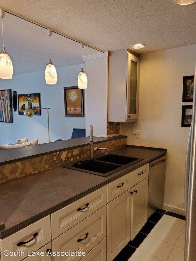 Foto del edificio - 3890 Whitman Ave N