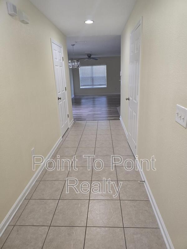 Foto principal - 811 Black Cherry Dr S