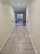 Building Photo - 811 Black Cherry Dr S