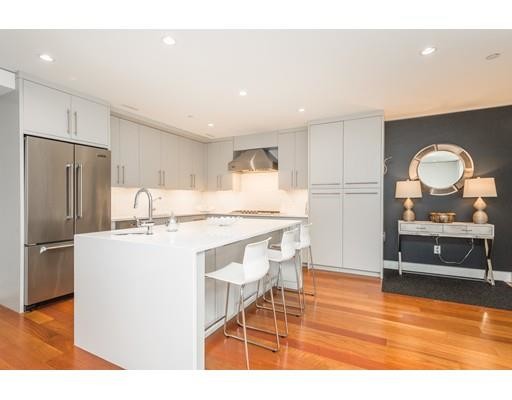 Building Photo - 206 W Brookline St