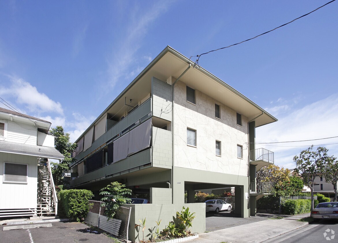 Building Photo - 1232 Kinau St