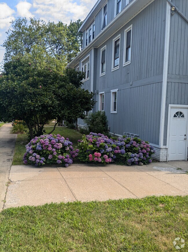 Boston AveMill Hill Apartments for Rent with Utilities Included