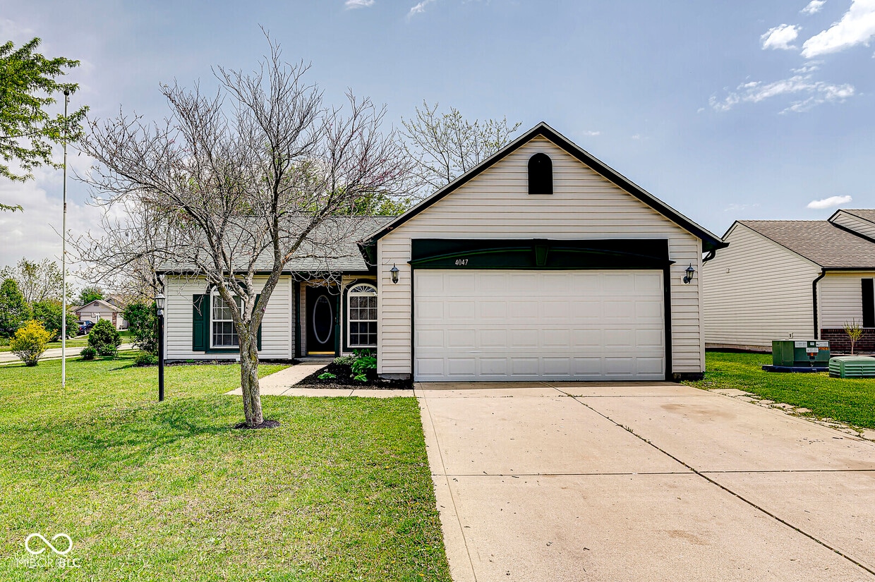 Primary Photo - 4047 Dogwood Ln