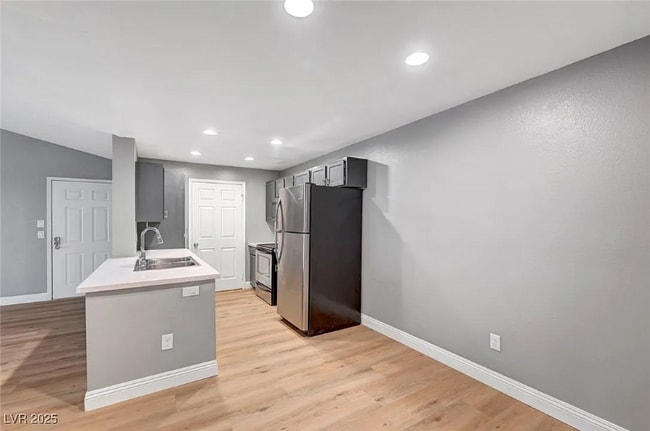 Foto del edificio - 231 W Horizon Ridge Pkwy