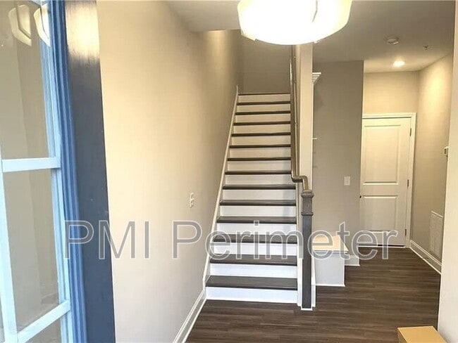 Building Photo - 336 Overture Ct SE