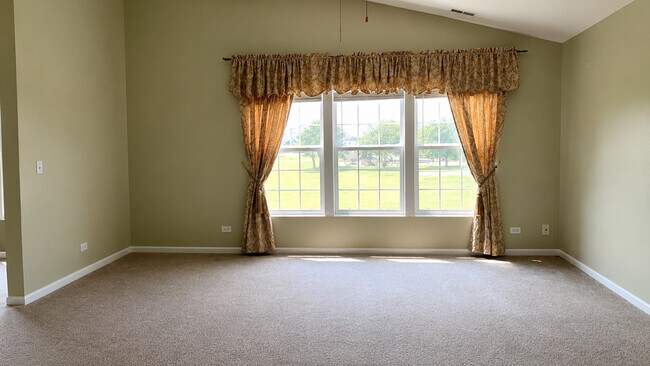 Foto del edificio - 3291 Cremin Ln