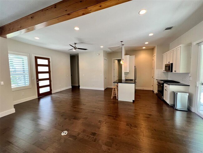 Foto del edificio - 1126 Linden St