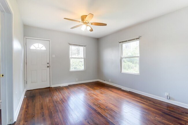 Foto del edificio - 2 Bed 1 Bath