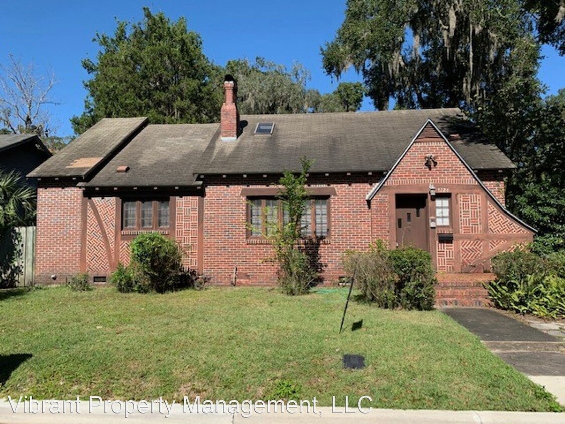Primary Photo - 3 br, 2 bath House - 1226 NW 4th Ave