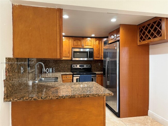 Building Photo - 130 SW 108th Ave