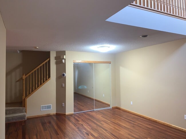 Living with 2 story space - 1801 Southcross Dr W