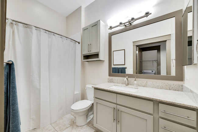Foto del edificio - Varela Westshore Apartments