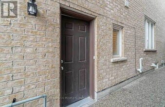 Building Photo - 57 Aldersgate Dr