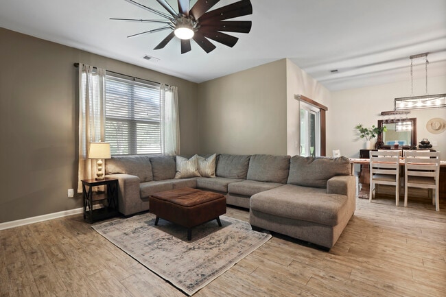 Foto del edificio - 4888 Tidalwalk Ln