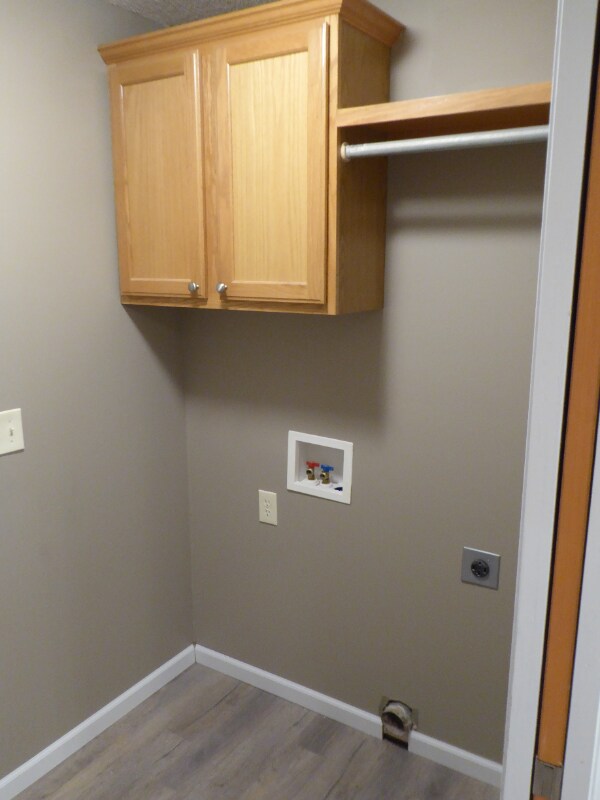 Building Photo - 3013 Cottonwood Hill Dr