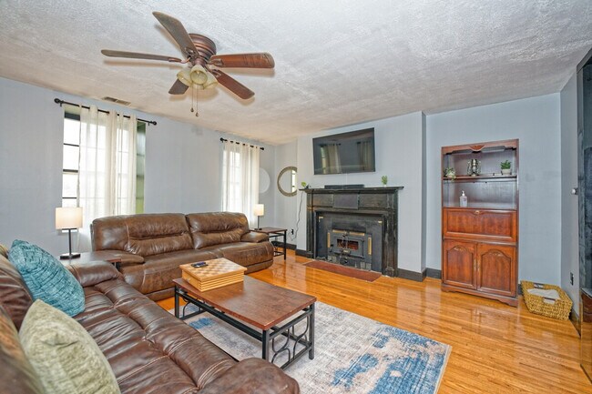 Foto del edificio - 111 Green St