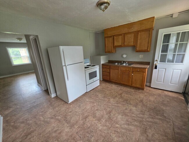 Photo - 603 W Twenty-Third St Apartment