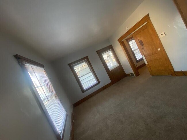 Foto del edificio - 4110 E 64th St